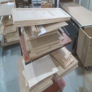 싱크대 ( 하부장2200 mm * 700 mm * 600 mm)(베이직 뉴송+자작4mm)(내부장 오크색)