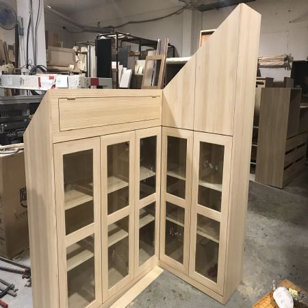 최초인터넷 목공소는 특이한 작품들을 제작합니다.