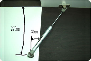 문을 부드럽게 열어주는 쇼바 사용방법(동영상)