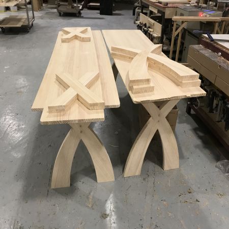 창의적으로 생각하고 제작을 합니다