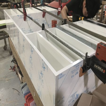 가르치던 20년간의 경험들로 가장 완성도 높은 제품들을 제작 하고 있습니다.