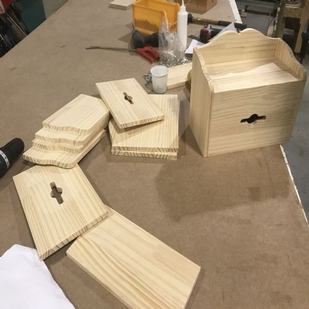 저희의 실력을 아시고 한달전에 예약한 완성품들이 출고 되었습니다.