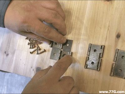 작은 소품도 파티션도 OK, 미니 자유경첩 설치하기(동영상)