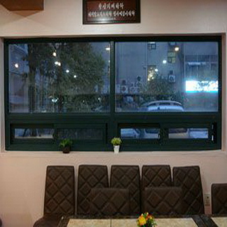 미닫이 겔러리 창의 겔러리 창 두번째 버젼 입니다.