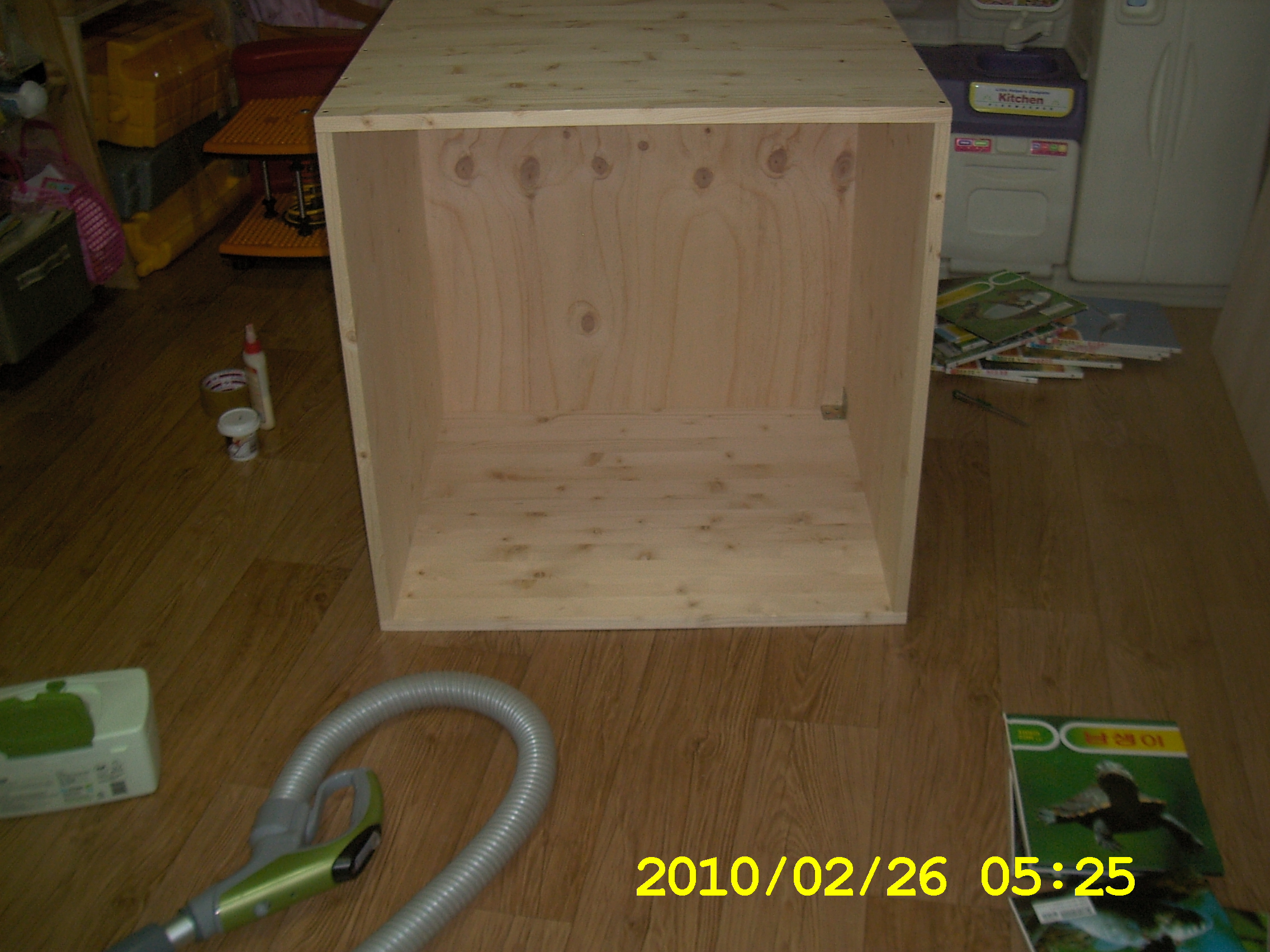 패널판,학교의자,천연도마,코팅합판,원목침대,서랍장, 스프러스 원목