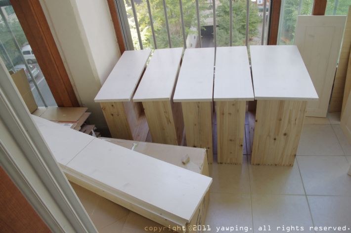 싱크대상부장개발,테이블 특대상판제작,2층침대,원목문짝,스카시제품,작업대제작