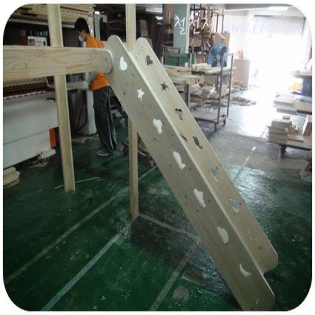 원목 미끄럼틀, 서각 현판 서비스, 거실용 약장..