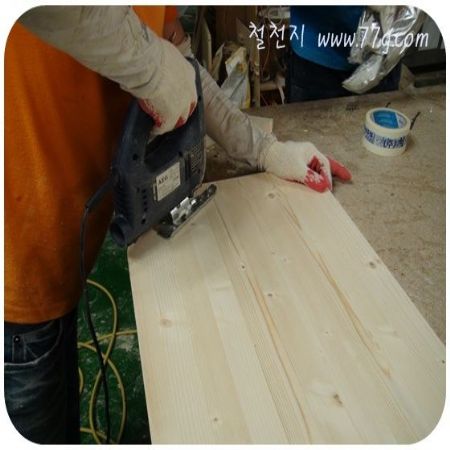 건강수납침대,프린세스침대,스카시,난간문짝,A4용지수납함,미송합판,싱크대,스윙도어