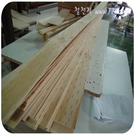 붙박이장,패널재료,벽붙이장,열공책상,침상형침대,카프라,격자가공,유리문짝