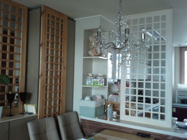 식탁옆 프라임을 맞추니 이쁘네여