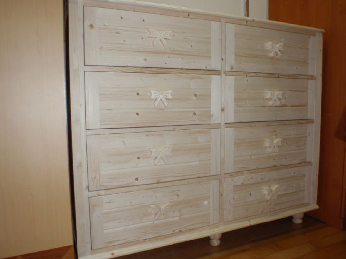 4단 서랍장 작품