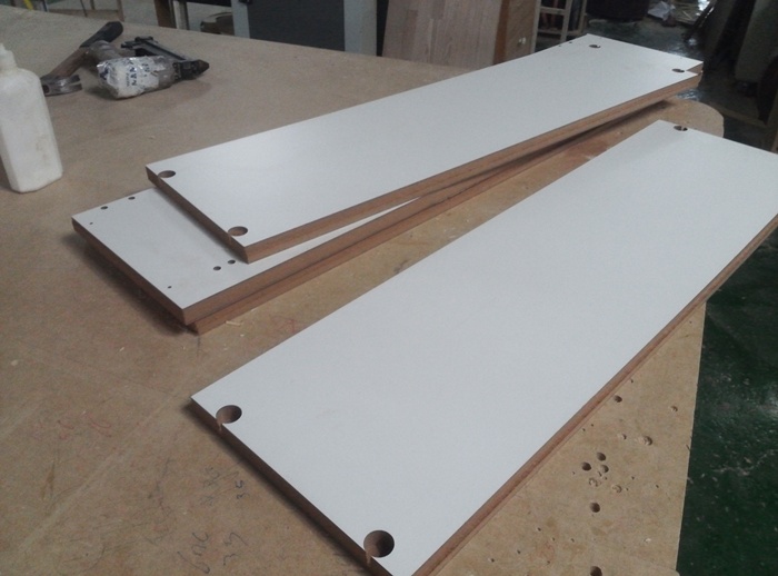 어제의 철천지와 경쟁하기 위해 주문형 제품의 품질유지와 생산성 향상에 집중 하고 있습니다.