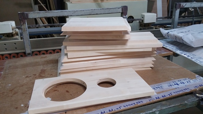 추석 연휴전 출고는 9월 4일 까지 합니다.