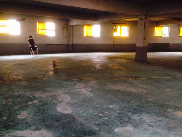 DIY를 돕는 철천지 사람들이 DIY를 솔선수범 해야하니까요