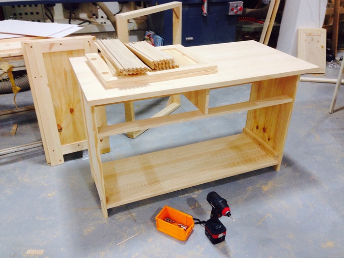 고객들에게 DIY경험을 살려 절감 방법을 알려 드리고 있습니다.