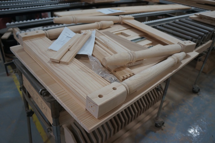 상품 표현에 익숙 하지 않아 철천지 제품은 실물이 더 예뻐요