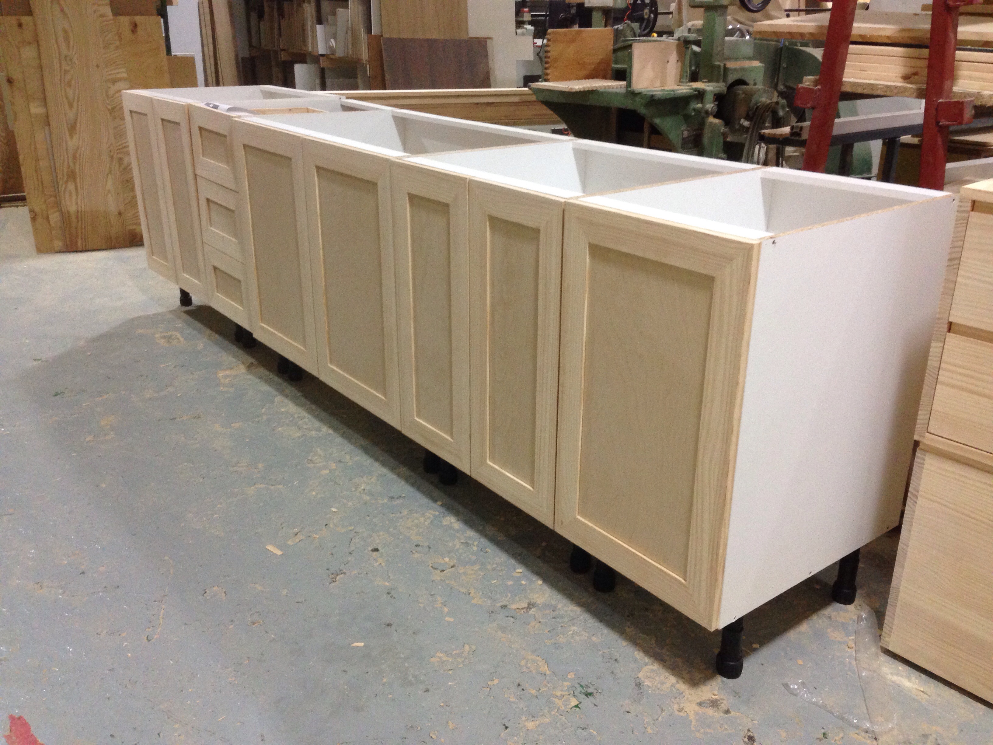 철천지가 DIY를 돕는 수준을 고민 안할수가 없네요.