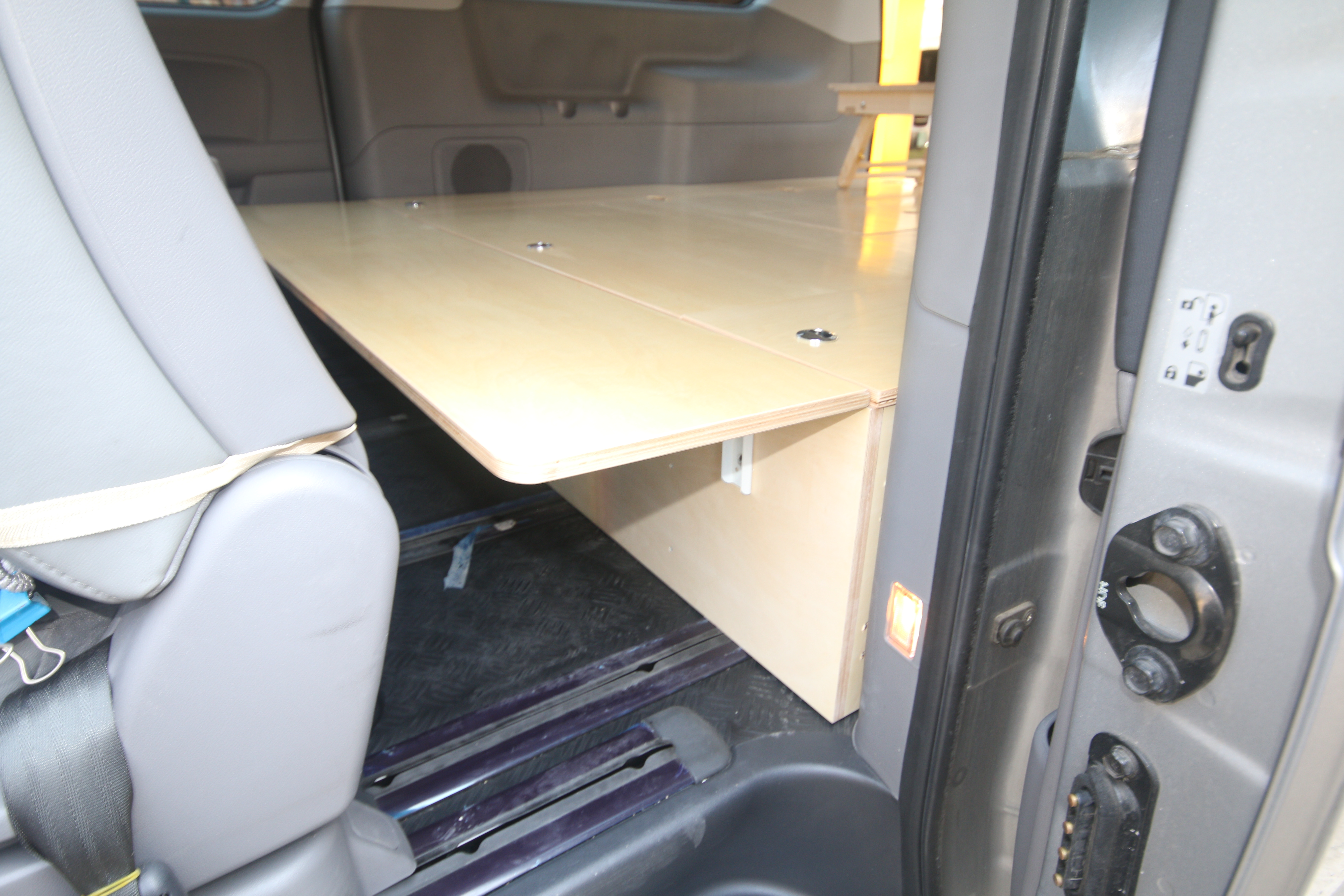 스타렉스6인승실내 (2).jpg