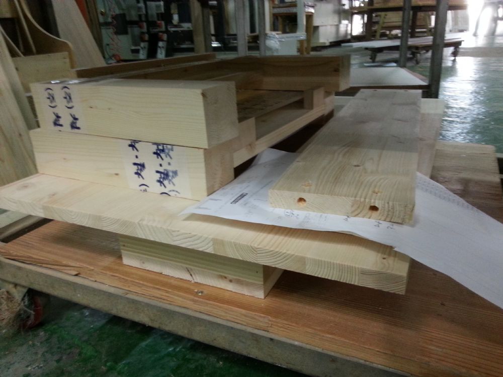 천연 원목 미싱 책상(2.우)(스프러스) (800*300*500)(1개)