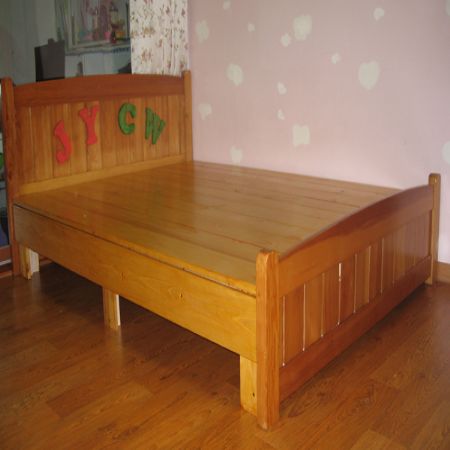 스프러스원목으로 만든 평상침대