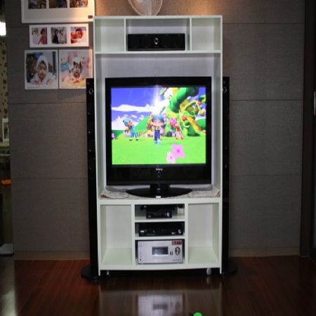 MDF로 만든 티비장