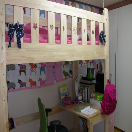 초등 3학년 딸아이를 위한 2층 침대 / 초등 6학년 아들을 위한 장농 및 침대