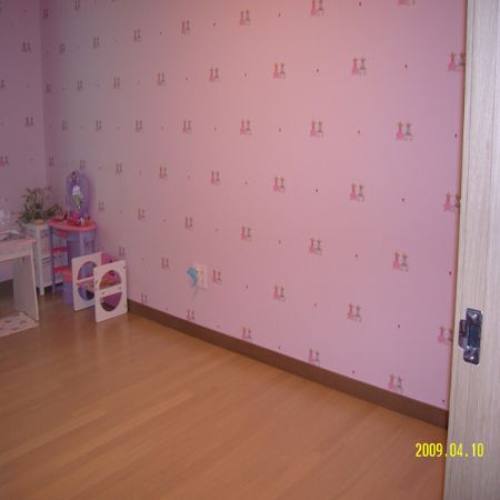 집성목으로 만튼 이층벙커침대와 수납형계단