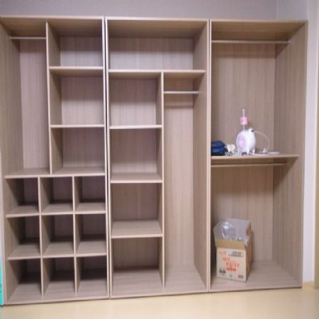 붙박이장.