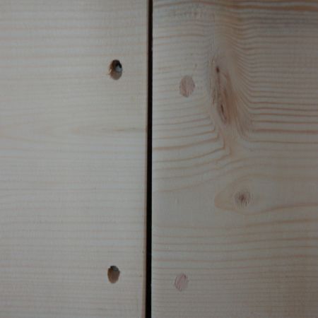 구조목으로 만든 소파 대용 4인용 의자..