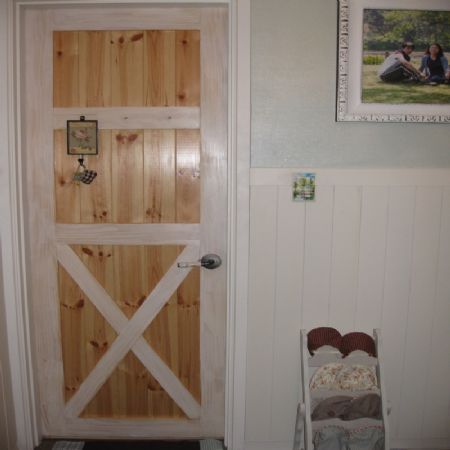 반제품으로 만든 향기나는 방문  