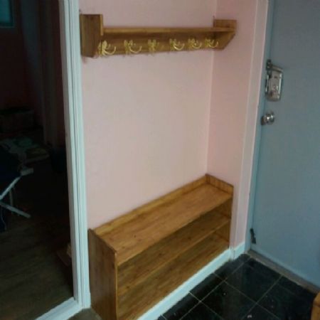 삼나무로 만든 옷걸이선반,신발장,수납장