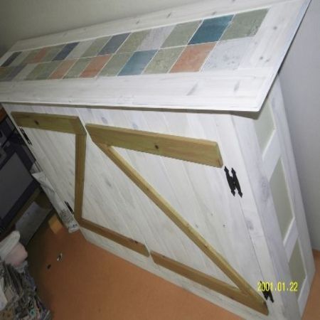 공간박스를 이용해 원단장을 만들었어요...