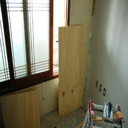 미송합판을 이용한 벽꾸미기