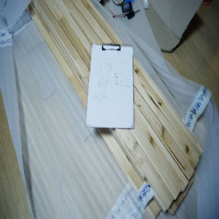 삼나무로 기본 스툴 의자 만들기