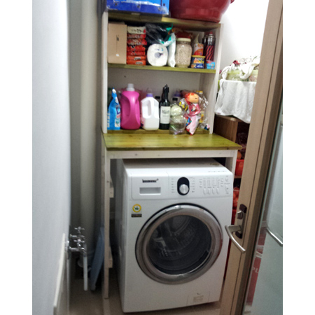 첫작품(테이블+수납장)