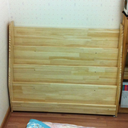 아기를 위한 전면 책꽂이