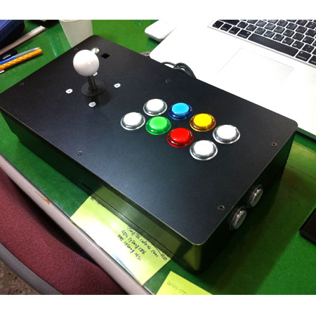 MDF와 알루미늄을 사용한 XBOX360 DIY 조이스틱