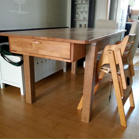 4인용 식탁 6인용으로 개조한 이야기