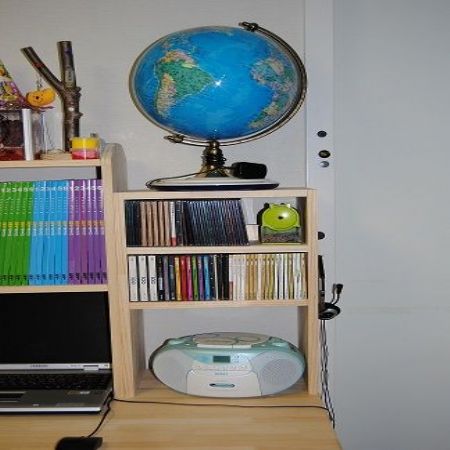 칠레산 소나무로 만든 cd선반