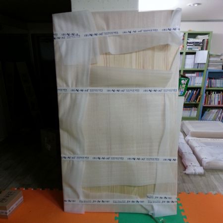 서랍이 달린 식탁겸 책상