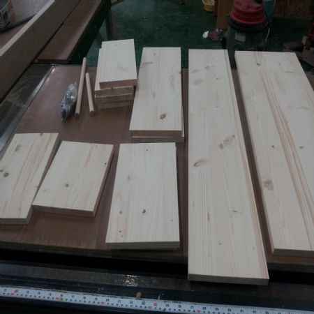 스프러스 선반수납장