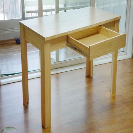 뉴질랜드 소나무로 만든 서랍 책상