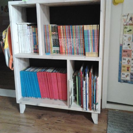 다리가 있는 책장