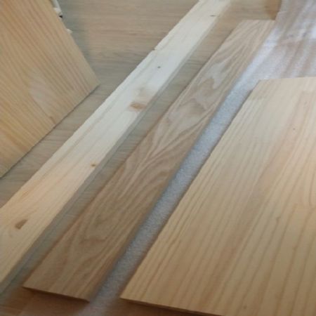 브라질산 소나무로 만든 TV장