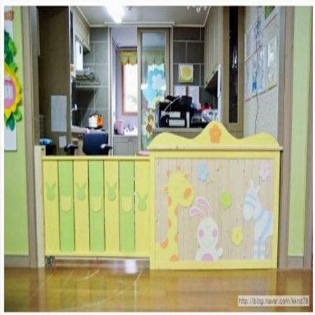 목공 왕초보의 유아안전문 만들기!(소나무+삼나무)