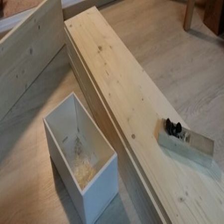 천만원짜리 CD를 담은 수납장