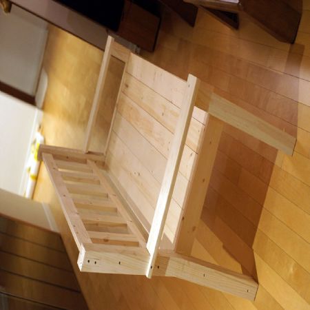 등받이가 경사진 벤치 의자 만들기 