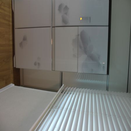 UV 고광택 18mm 화이트로 만든 수납장 문짝 및 욕실 선반