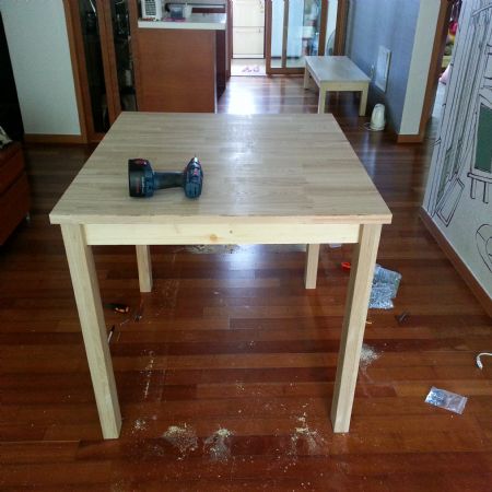 4인용 식탁(상판 및 다리 에쉬 그외 홍송 