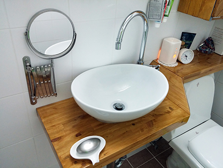 히노끼로 만든 세면대